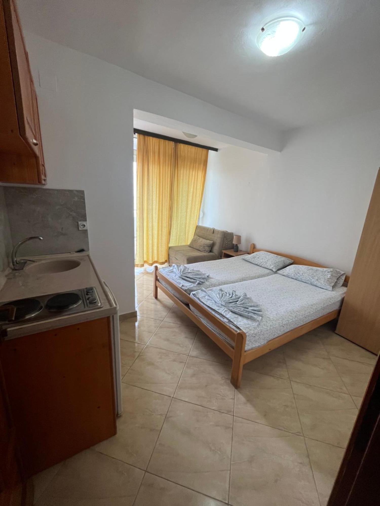 Sand And Sea Apartments Ulcinj Exterior photo