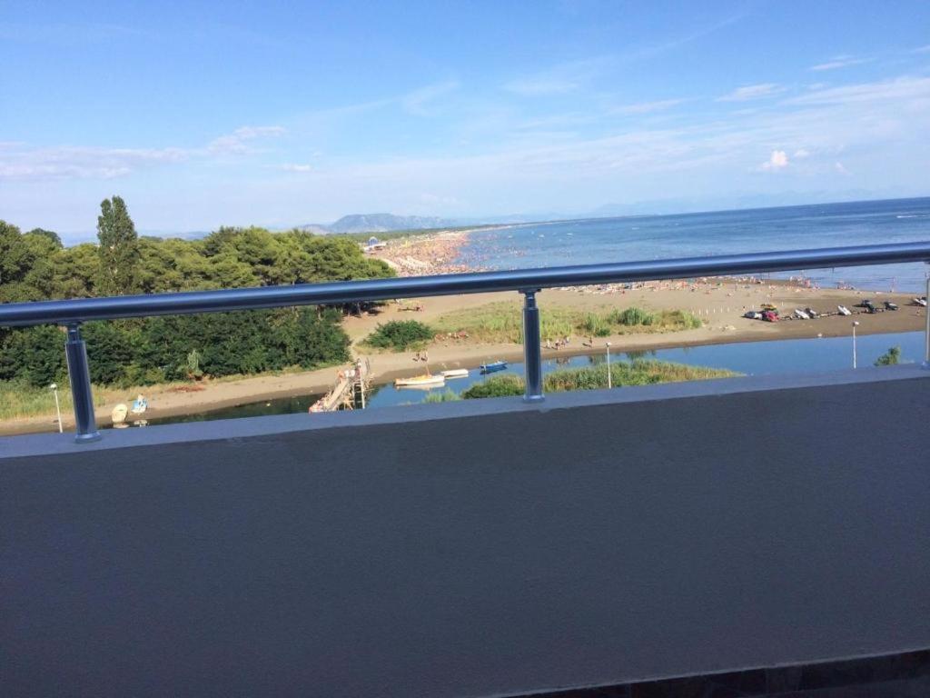 Sand And Sea Apartments Ulcinj Exterior photo