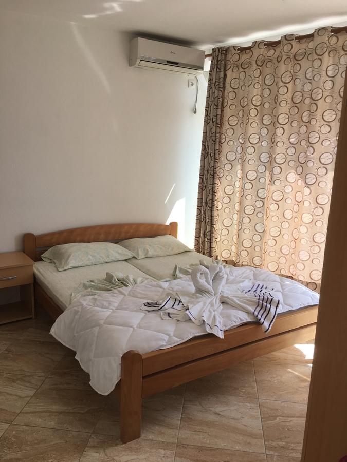 Sand And Sea Apartments Ulcinj Exterior photo
